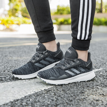 阿迪達斯（Adidas）跑步鞋BB7716-18冬季 