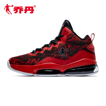 實(shí)戰(zhàn)籃球鞋，讓你的運(yùn)動(dòng)更暢快