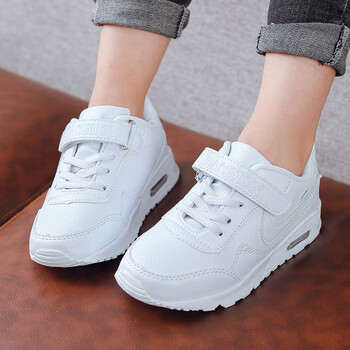 經(jīng)典跑鞋，塑造健康型男