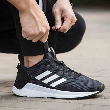 阿迪達(dá)斯（Adidas）跑步鞋黑白時尚百搭DB1346 