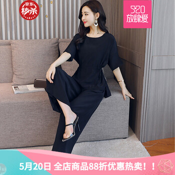 印花系連衣裙，打造優(yōu)雅女人味