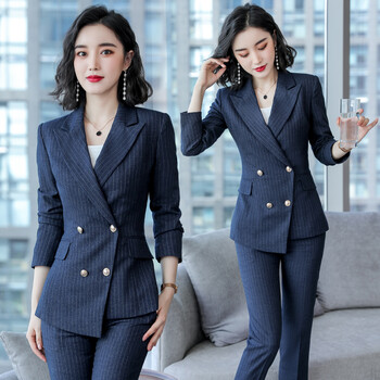 女主持人西服