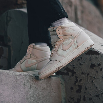 耐克Nike籃球鞋555088-801粉紅色 42