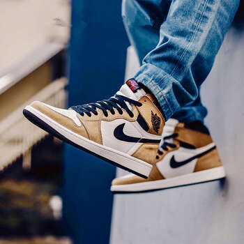 耐克（NIKE）籃球鞋年度新秀黃麂皮555088-700 
