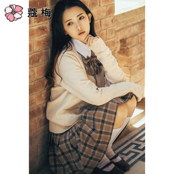 適合學生黨的長袖連衣裙
