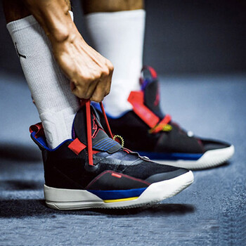 耐克（NIKE）籃球鞋黑紅BV5072-001 
