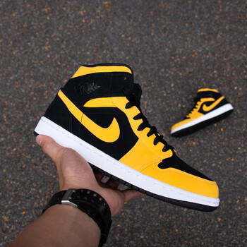 耐克（NIKE）籃球鞋554725-071  黑黃 36.5
