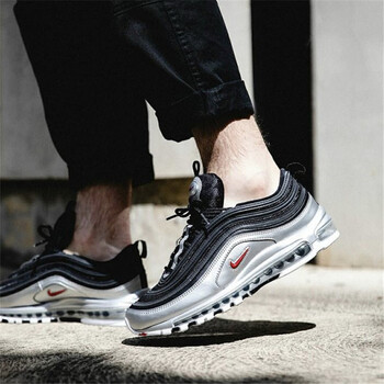 耐克（NIKE）跑步鞋AT5458-001 黑銀 
