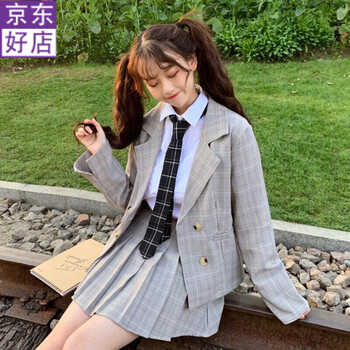 甜美半身裙，打造性感小仙女