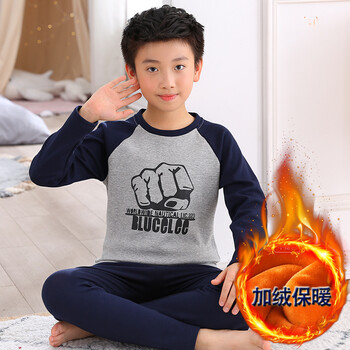 保暖內衣小男孩