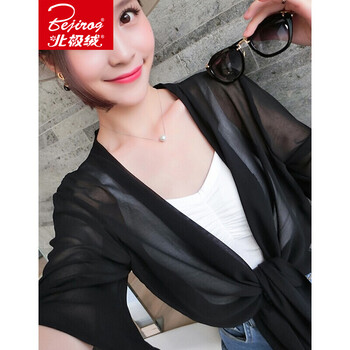 簡(jiǎn)約短袖襯衫，打造時(shí)尚女神