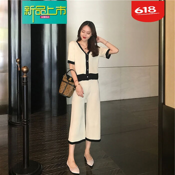 露肩連衣裙，微胖妹子的優(yōu)雅選擇