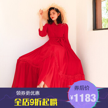 微胖女神，純色連衣裙更吸睛