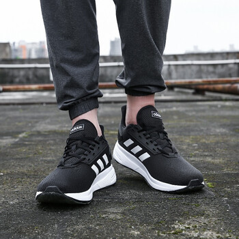 阿迪達(dá)斯（Adidas）跑步鞋BB7066 40.5，40，41