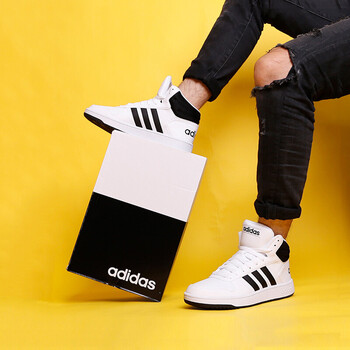 阿迪達斯（Adidas）籃球鞋BB7208 