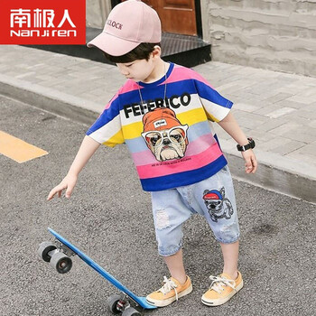 小孩衣服卡通