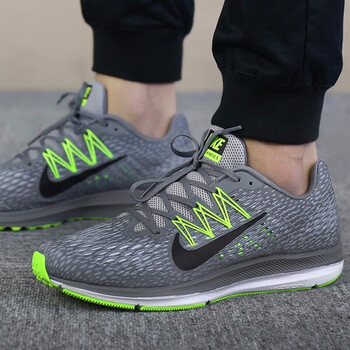耐克（NIKE）跑步鞋AA7406-011 41