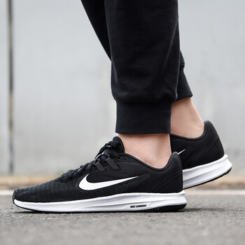 耐克（NIKE）跑步鞋AQ7481-002/2019春新款 40