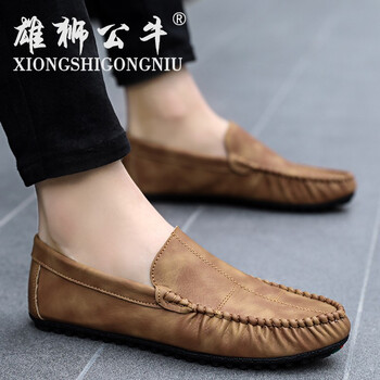雄獅公牛（XIONGSHIGONGNIU）男士P16土黃 