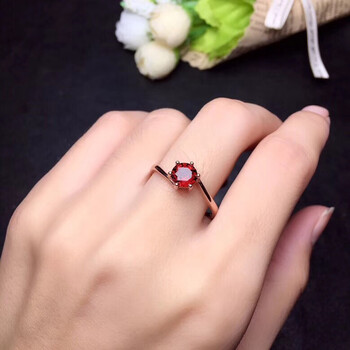 紅石榴寶石