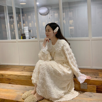 甜美蕾絲裙，打造活力小仙女