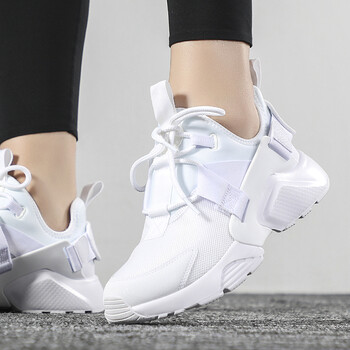 耐克（NIKE）跑步鞋AH6804-100 37.5