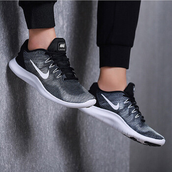 耐克（NIKE）跑步鞋秋季新款A(yù)A7397-001泡棉中底 