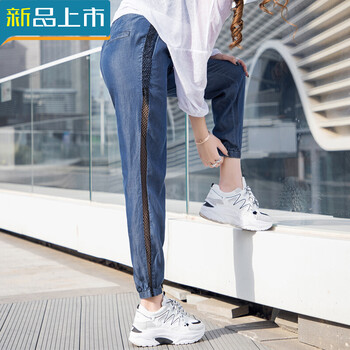 寬松牛仔背帶褲，穿出你的少女心