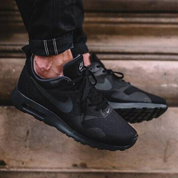 耐克（NIKE）跑步鞋705149-010 42