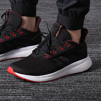 阿迪達斯（Adidas）跑步鞋BB7646 39