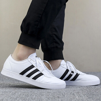 adidas板鞋白色新款B43666  