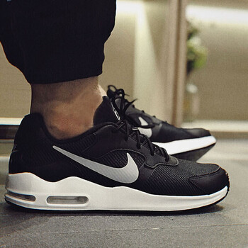 耐克（NIKE）跑步鞋916768-012 黑/AIR MAX 