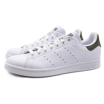 阿迪達(dá)斯（adidas）板鞋B41477 