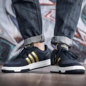 adidas籃球鞋BB9718 44，39，40.5，40，42.5，41，42，44.5，43