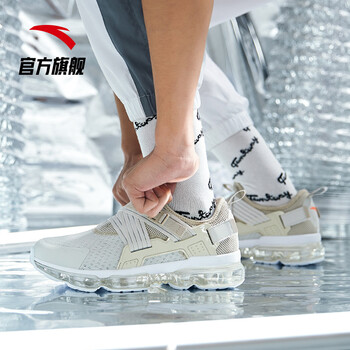 安踏男鞋增高鞋