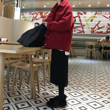 時尚半身短裙讓你的美腿更簡單