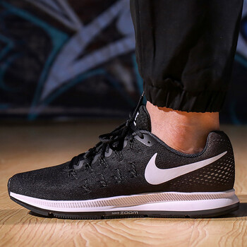 耐克（NIKE）跑步鞋831352-001/18春季新品 40