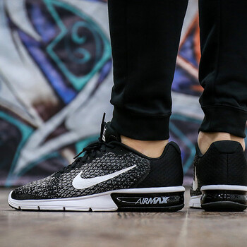 耐克（NIKE）跑步鞋852461-005黑色/白色 40