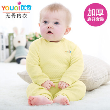 嬰兒肩開套裝內(nèi)衣