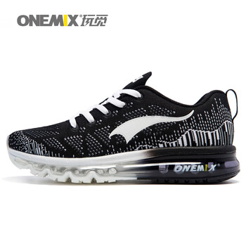 onemix跑步鞋WM7R361黑白情侶款 