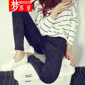 時(shí)尚條紋連衣裙，打造優(yōu)雅好身材