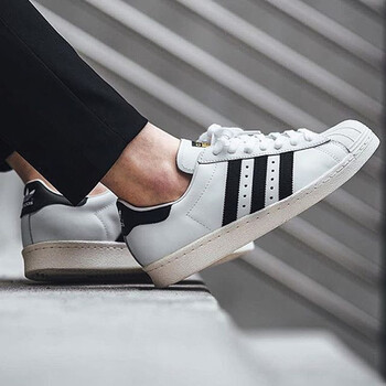 三葉草（Adidas）板鞋G61070 39，40，41，42.5，42