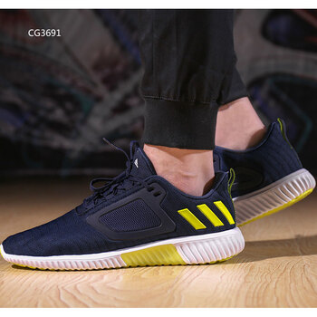 阿迪達(dá)斯（Adidas）跑步鞋CG3691 39