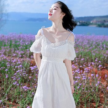 西子美麗心情 純色 燕尾，蕾絲 連衣裙