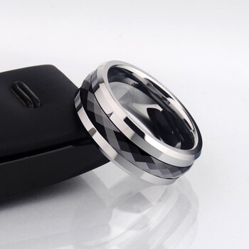 男生歐美金戒指