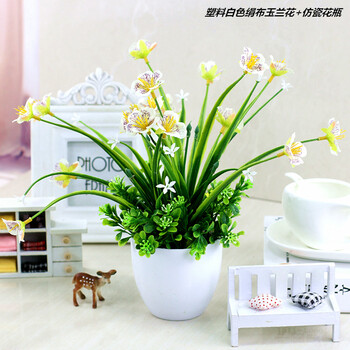 蘭花瓷擺件