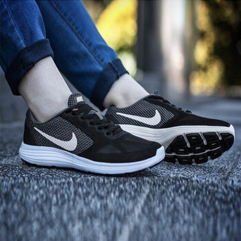 耐克Nike跑步鞋819303-001 36