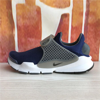 耐克（NIKE）跑步鞋819686-401 44