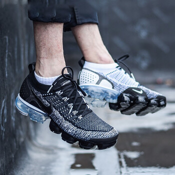 耐克（NIKE）跑步鞋942842-016/陰陽太極 
