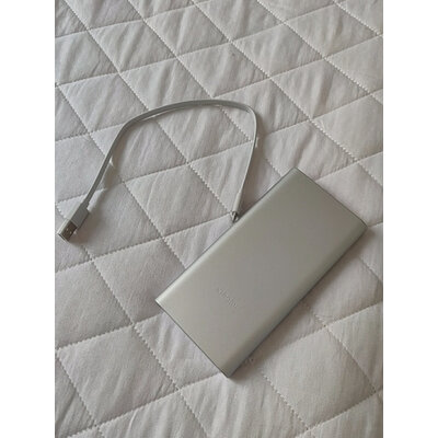 上手说说小米小米充电宝 10000mAh 22.5W 银色真实使用感受，有谁用过没有